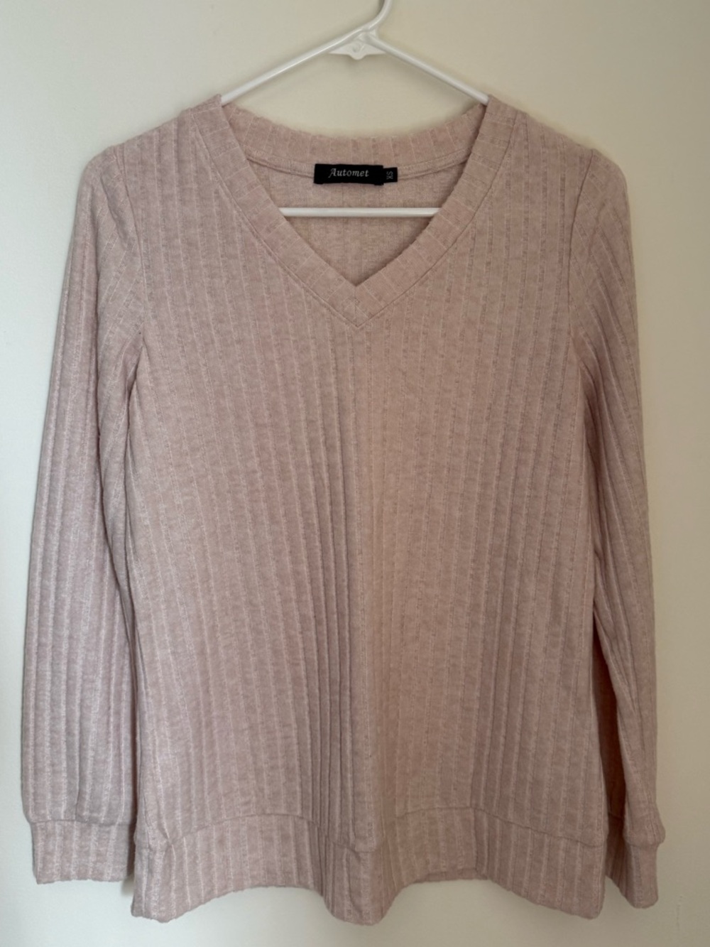 Women’s Light Beige Ribbed V-Neck Lightweight Knit Sweater